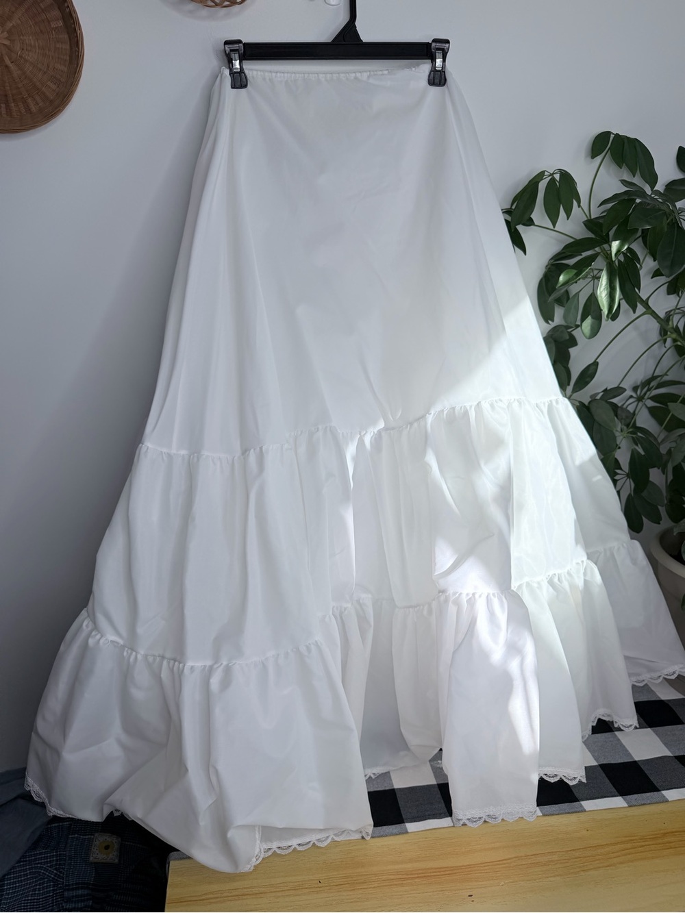 Petticoat One Size Fits Most - Picture 3 of 7
